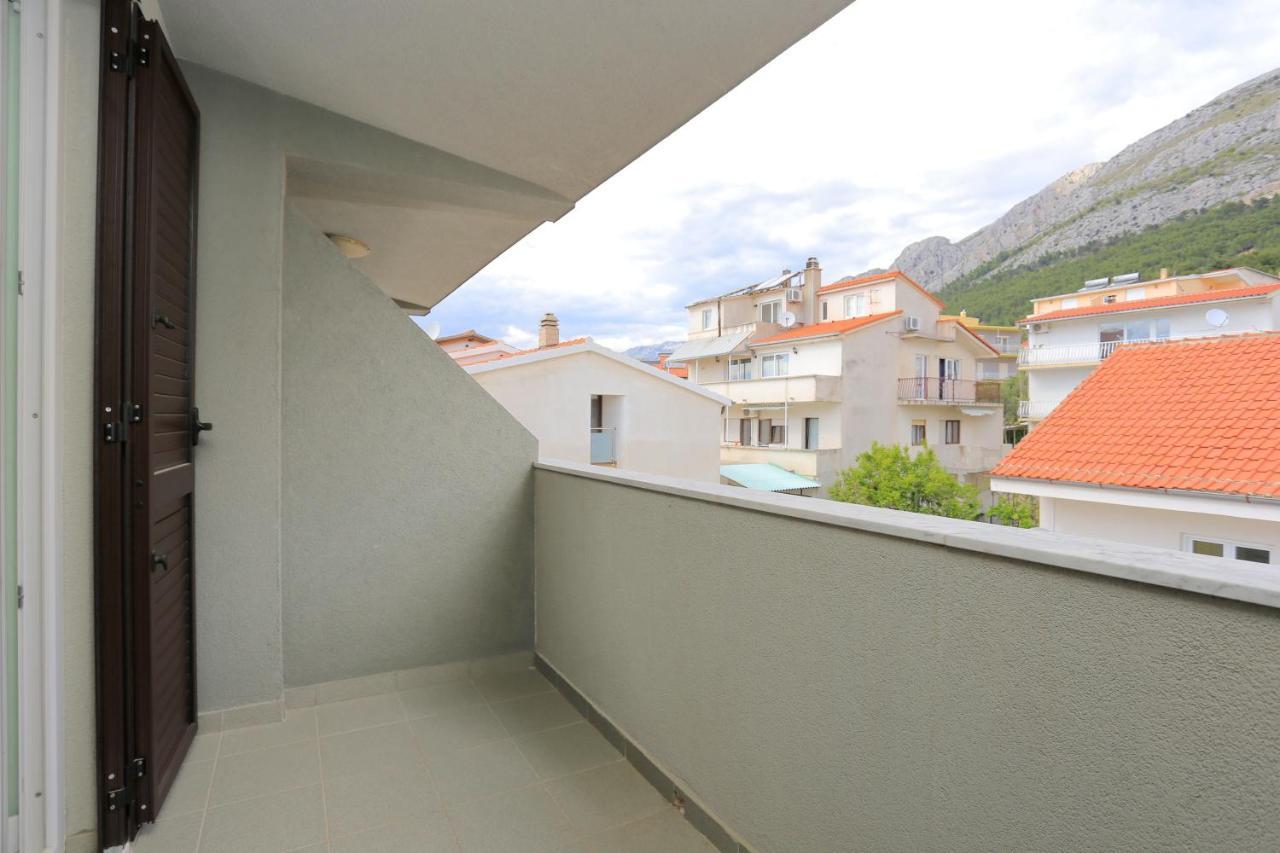 Apartments By The Sea Nemira, Omis - 17039 Tice Eksteriør billede