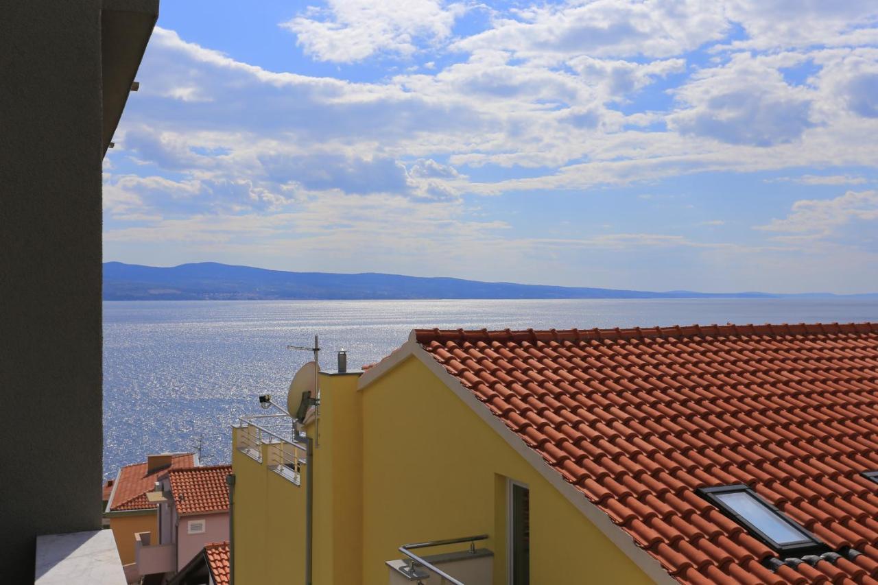 Apartments By The Sea Nemira, Omis - 17039 Tice Eksteriør billede