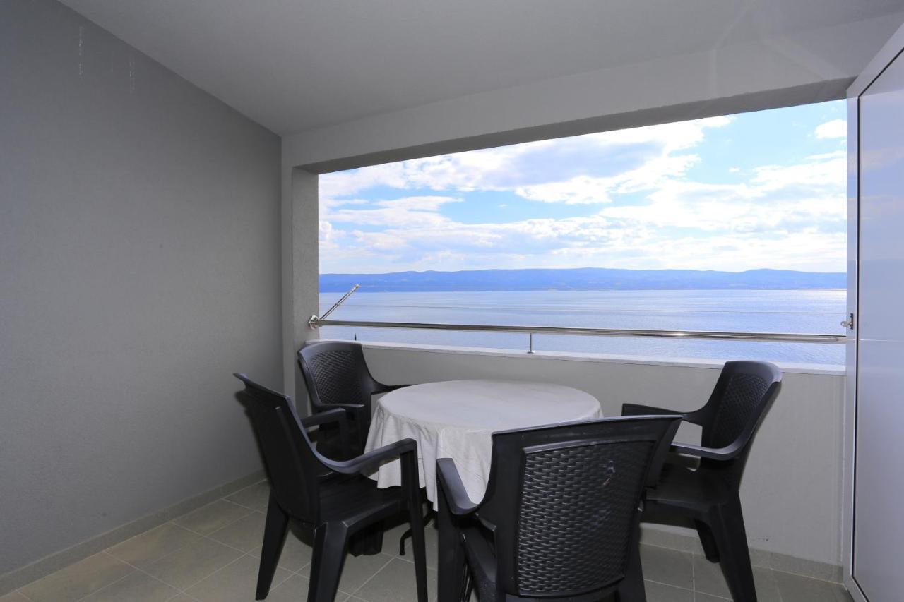 Apartments By The Sea Nemira, Omis - 17039 Tice Eksteriør billede